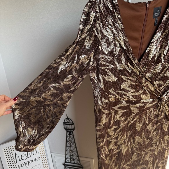 NWT Adrianna Papell V-Neck Palm Leaf Metallic Crinkle Knit Faux Wrap Dress Sz 8 - Picture 6 of 11